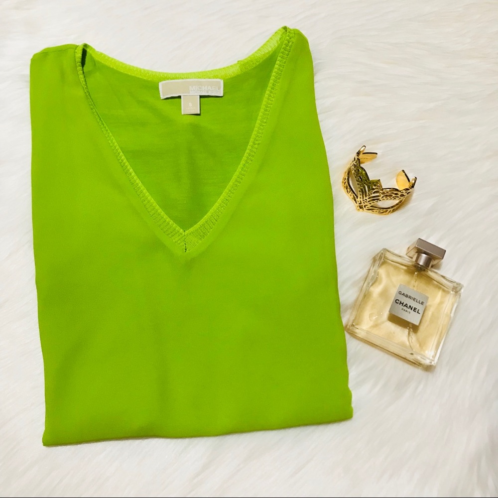 Micheal Kors Lime Green V Neck Sleeveless Top - Picture 1 of 6